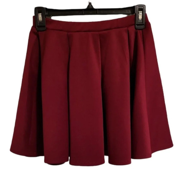 Women's Skirt by Cefian USA - Picture 2 of 3